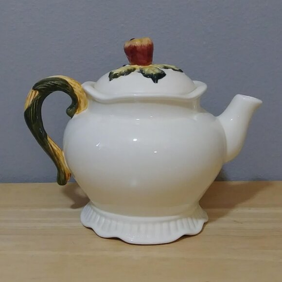 BICO China Harvest Fruit Berries Leaves Fall Ceramic Teapot - Picture 2 of 10